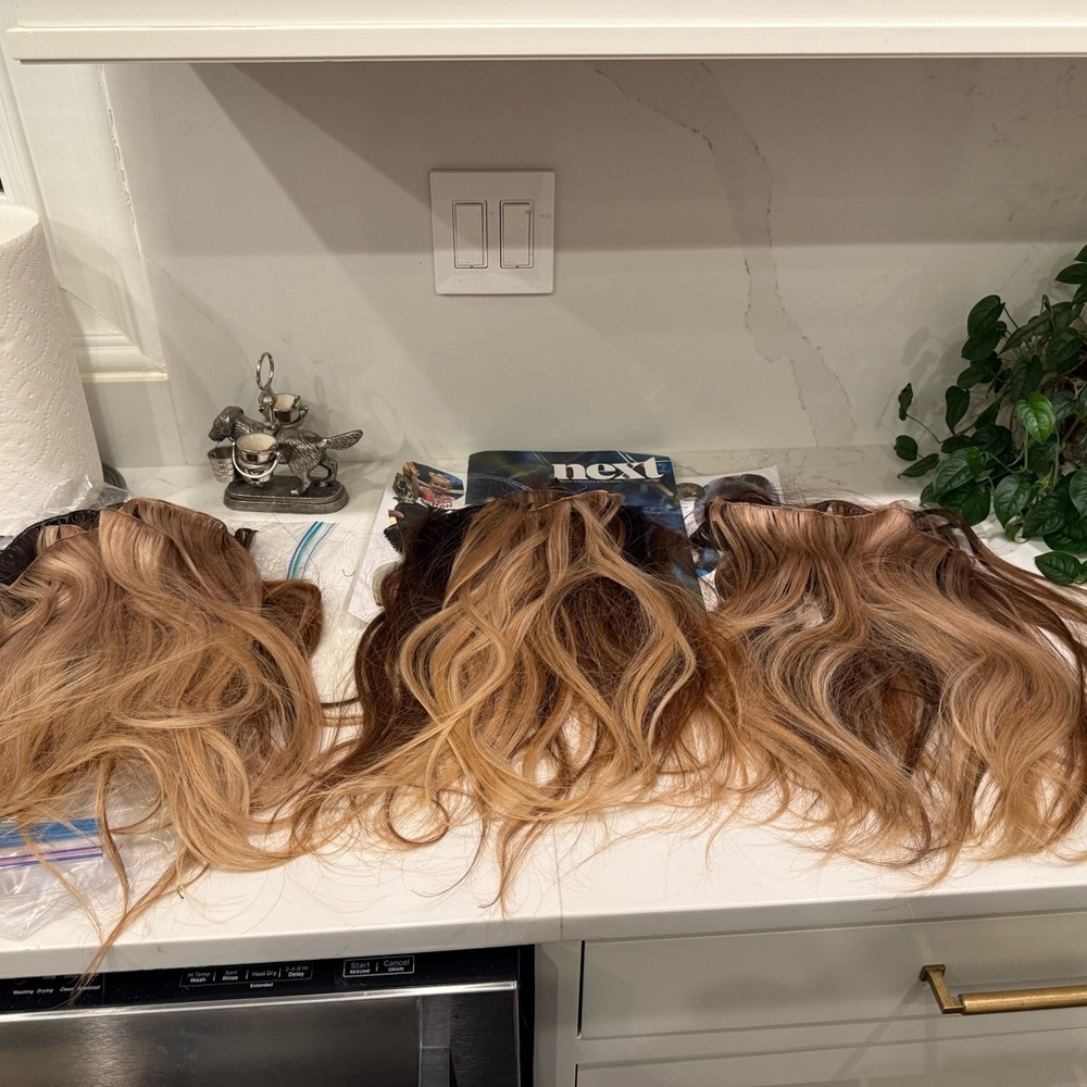 20 wefts of covet and mane Dubai and Cape Town 22 inches